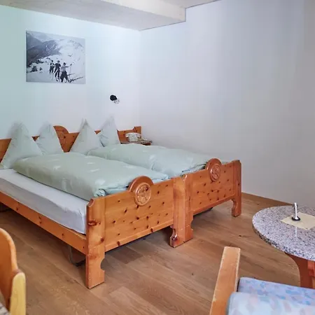 Hotel Waldhaus 3*