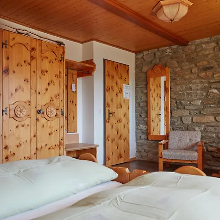 Waldhaus Hotel 3*