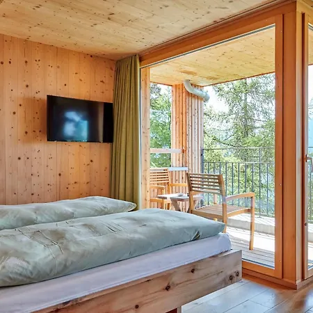 Hotel Waldhaus 3*