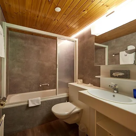 Waldhaus Hotel 3*